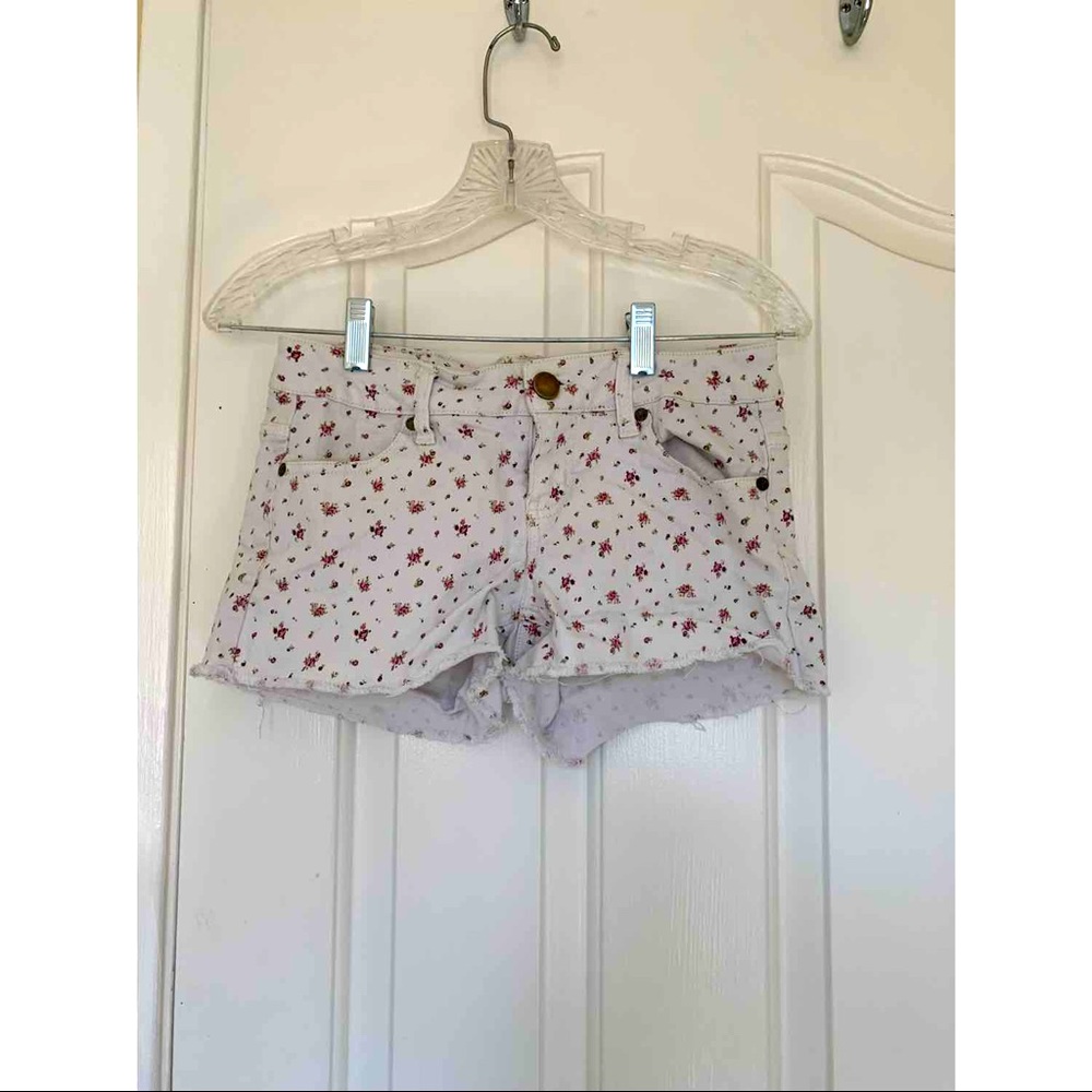 Floral Shorts by Love FIRE in size 3